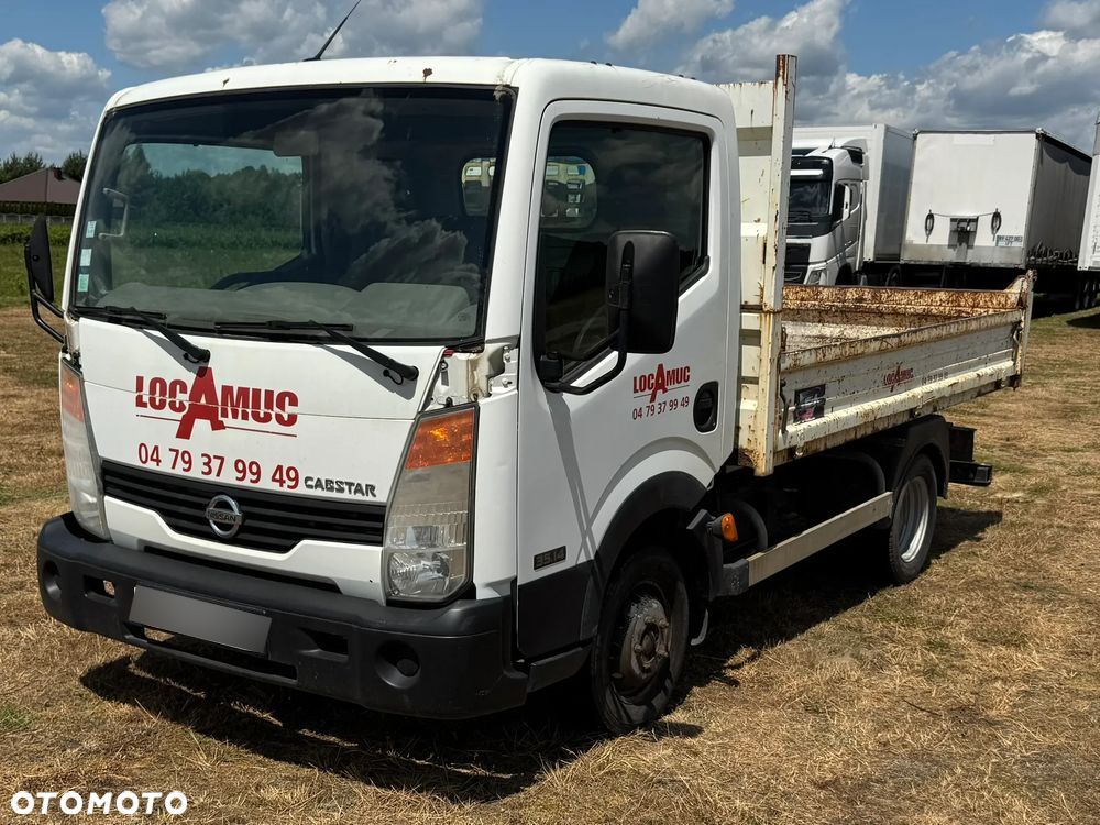 Nissan Cabstar - 1