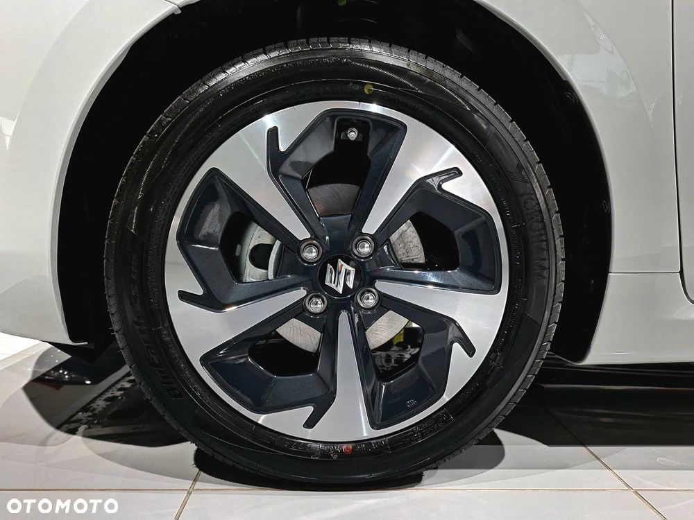 Suzuki Swift 1.2 Dualjet SHVS Elegance CVT - 32