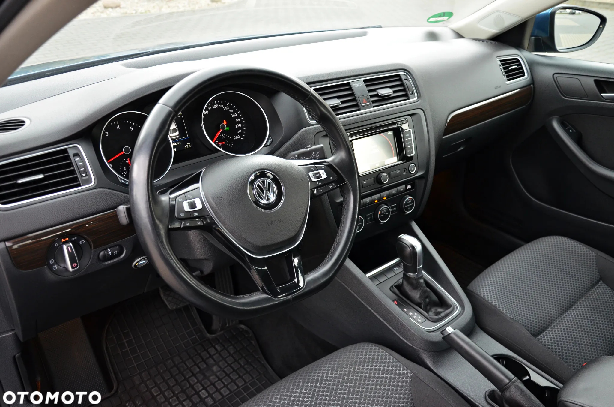 Volkswagen Jetta 1.4 TSI DSG BlueMotion Technology - 28