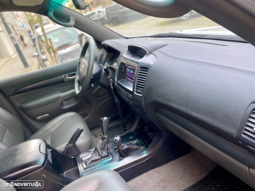 Toyota Land Cruiser 3.0 D-4D Std. Aut - 26