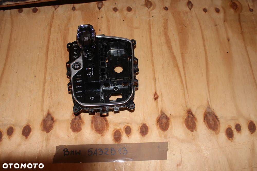 GAŁKA WYBIERAK BIEGÓW KRYSZTAŁ BMW 8 G14 G15 G16 5A32B13 2022