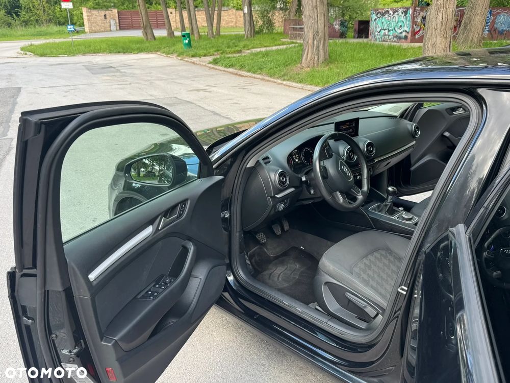 Audi A3 Sportback 1.6 TDI Ambition - 24