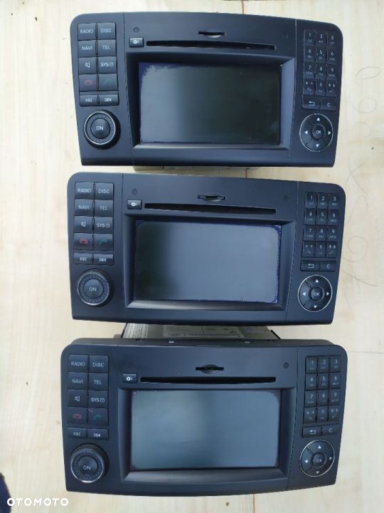 MERCEDES ML GL 164 LIFT command radio CD Europa   SD - 1