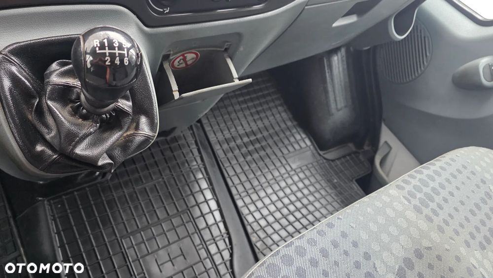 Ford Transit - 17