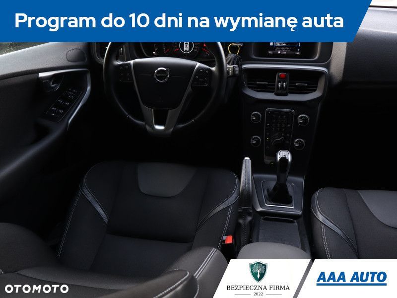 Volvo V40 - 8