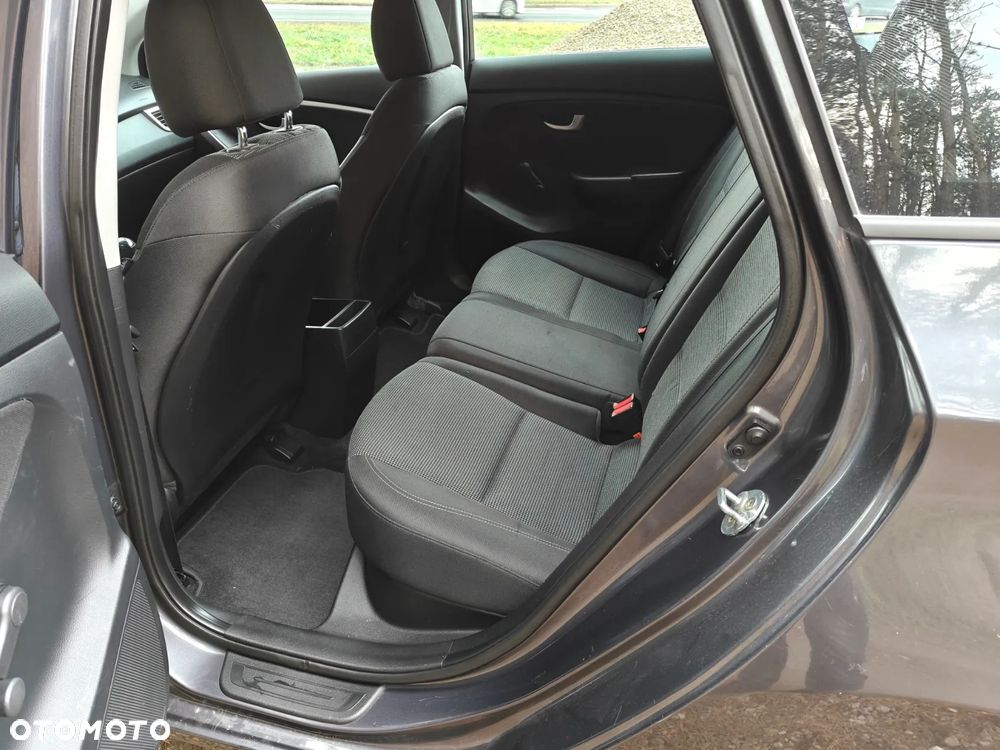 Hyundai i30 1.6 CRDi Comfort - 11