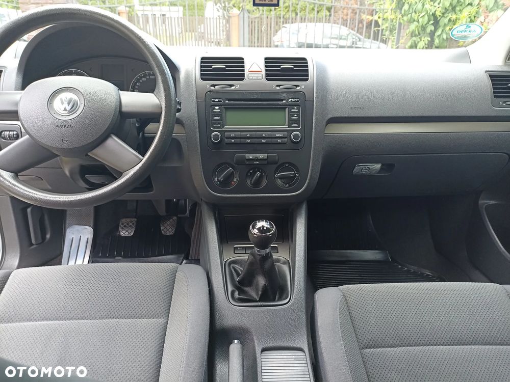 Volkswagen Golf - 15