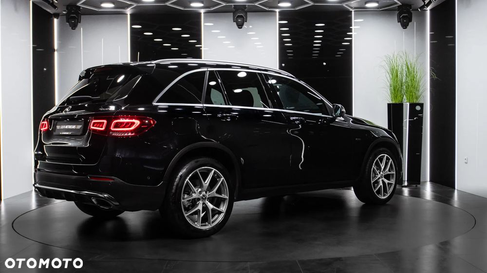Mercedes-Benz GLC 300 e 4-Matic - 9