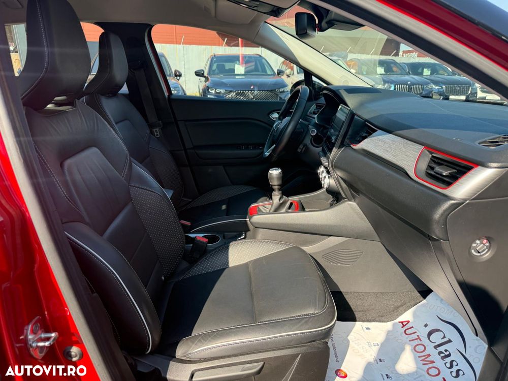 Renault Captur - 23