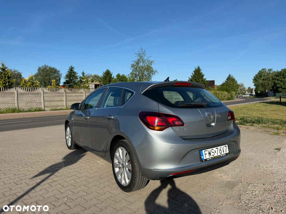Opel Astra - 2