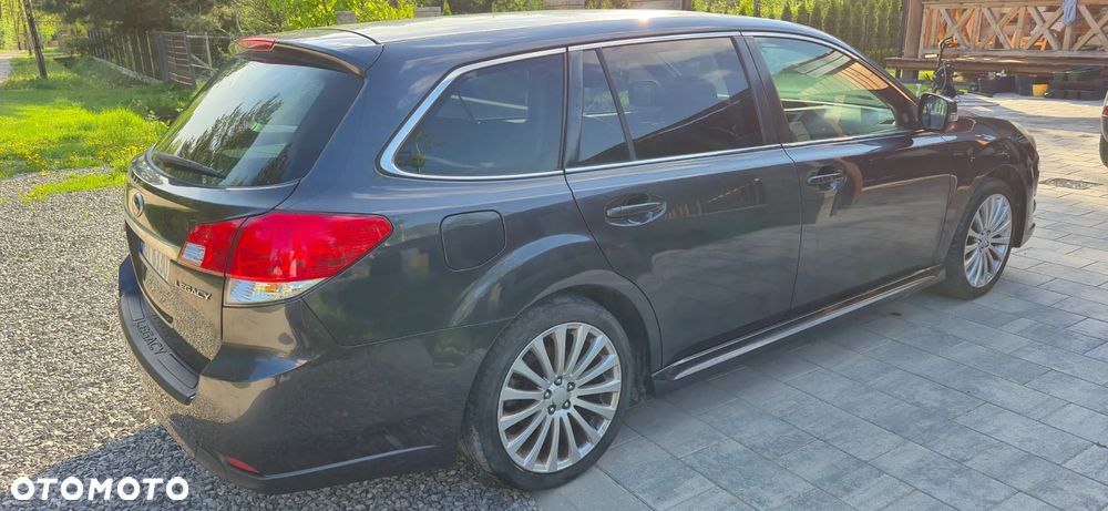 Subaru Legacy 2.5i Comfort Navi - 3