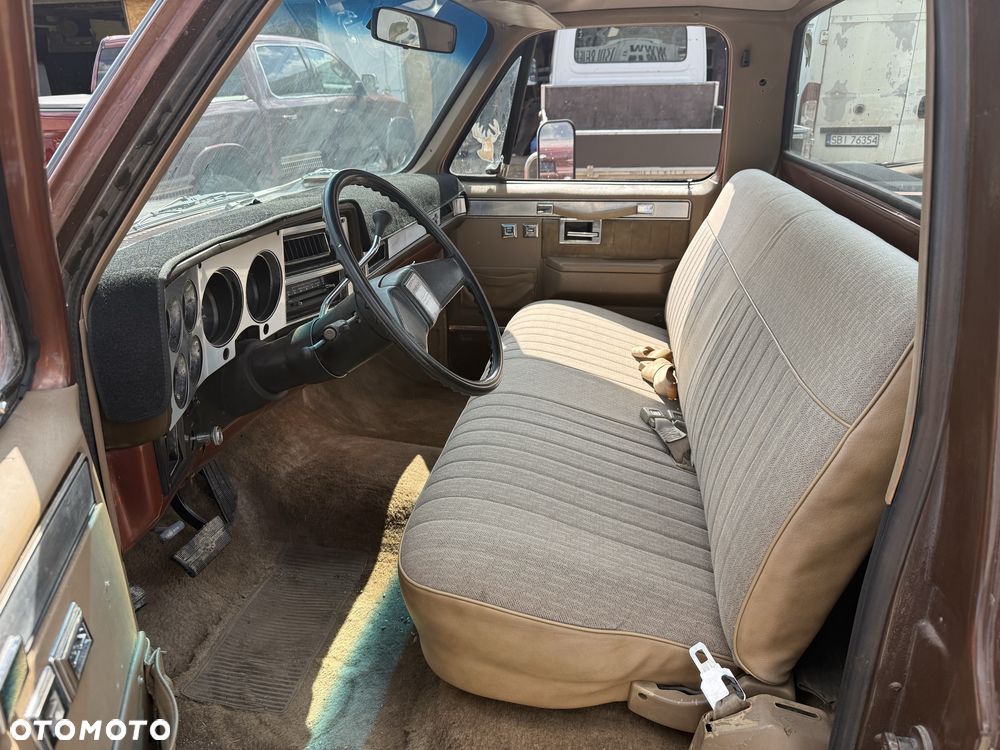 Chevrolet Silverado - 7