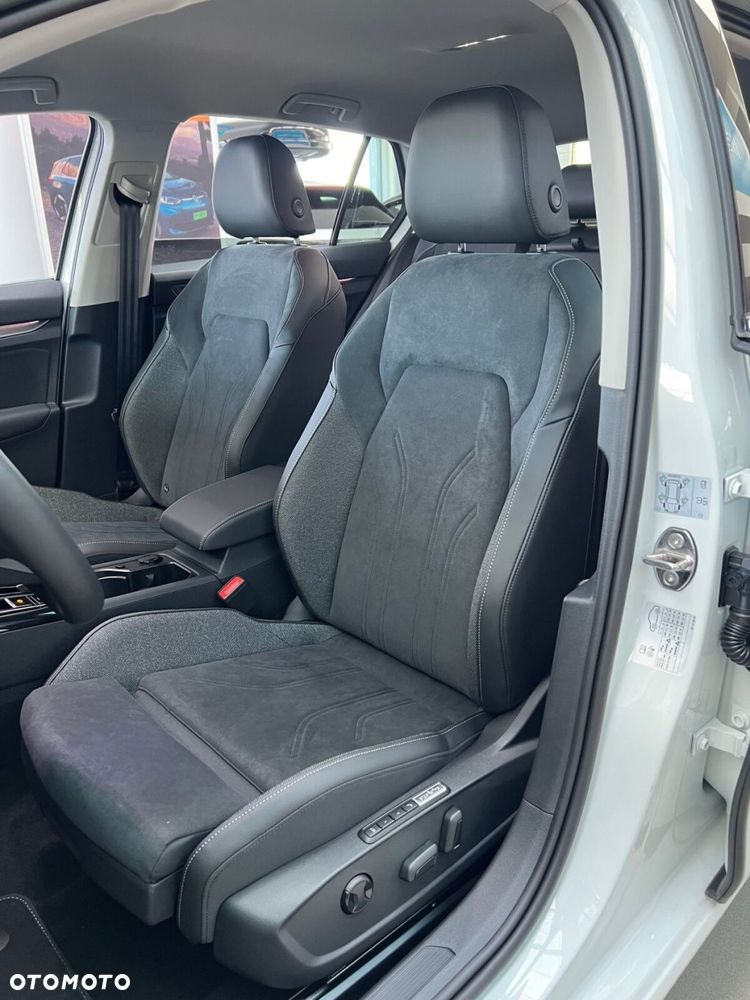 Volkswagen Golf - 11