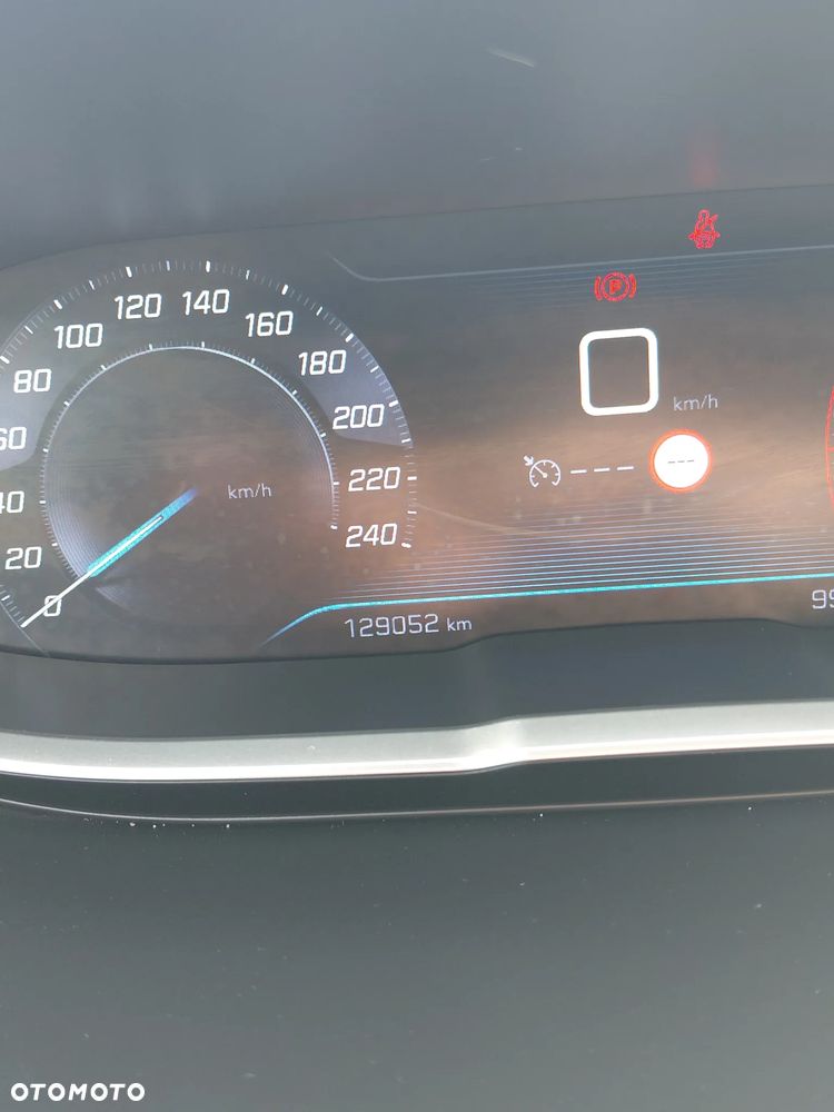 Peugeot 3008 2.0 BlueHDi Allure S&S - 10