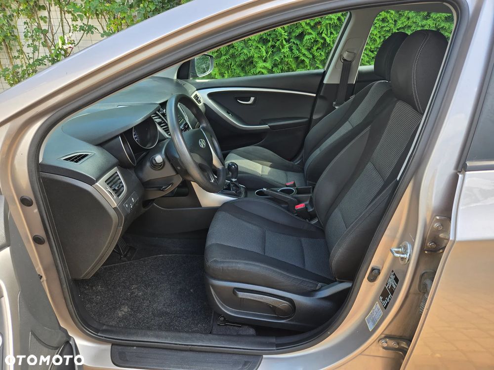 Hyundai i30 1.4 White Edition - 14
