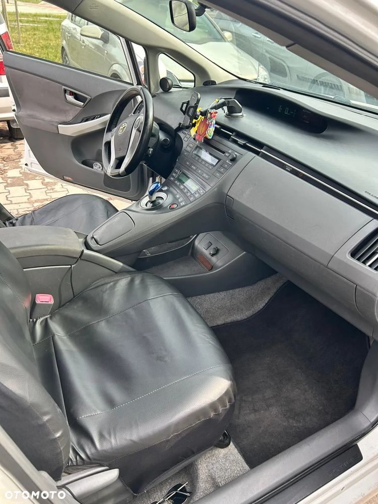 Toyota Prius - 6