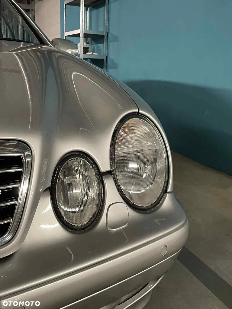 Mercedes-Benz CLK 430 - 38