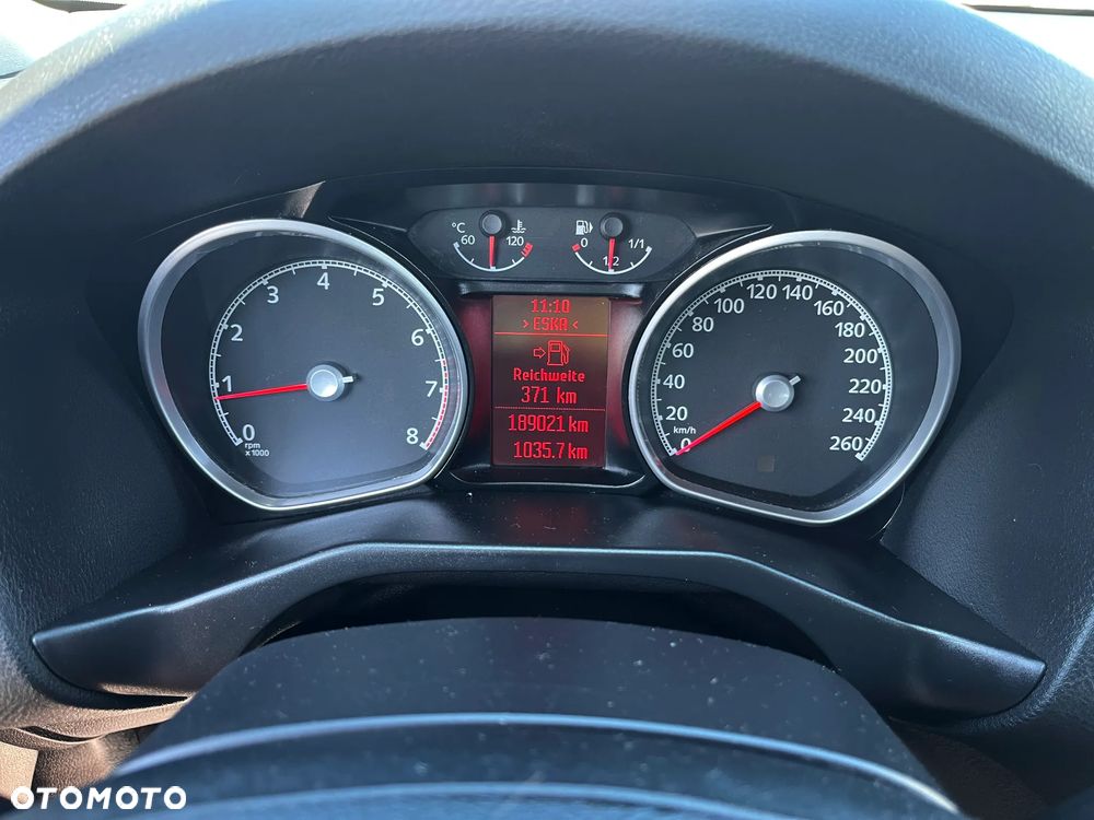 Ford Mondeo 2.0 Ghia - 21