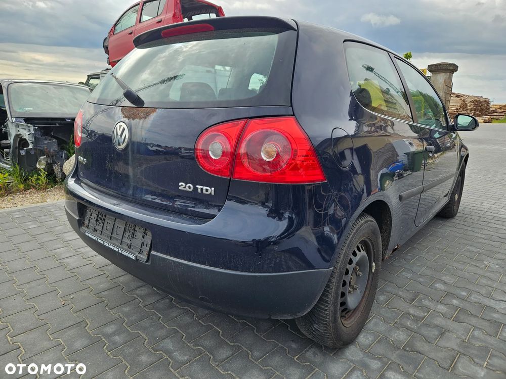 Lampa lewa prawa tył tylna VW Golf 5 V 2006r 3d hatchback w klapę błotnik - 2