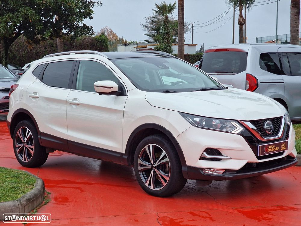 Nissan Qashqai 1.5 dCi N-Connecta DCT - 3