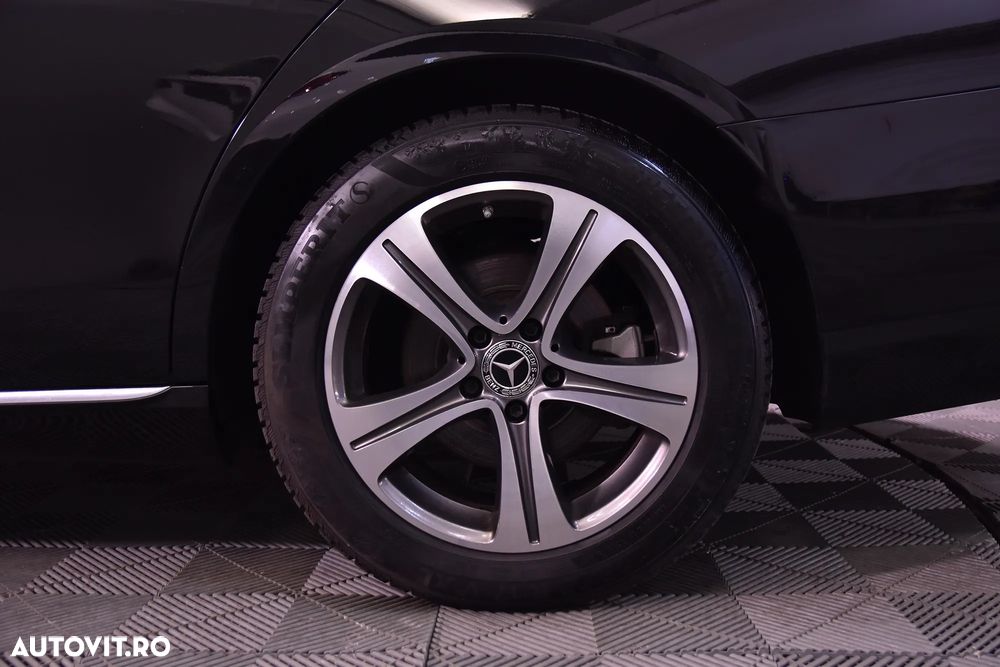 Mercedes-Benz E 200 Aut. - 13