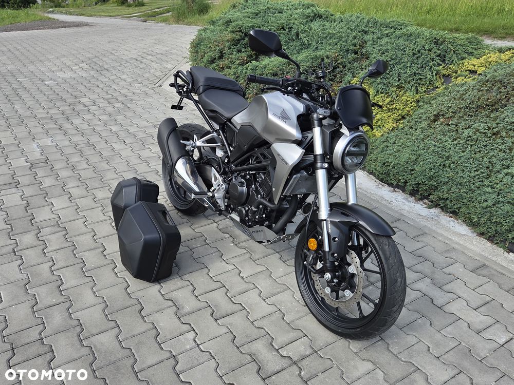 Honda CB - 16