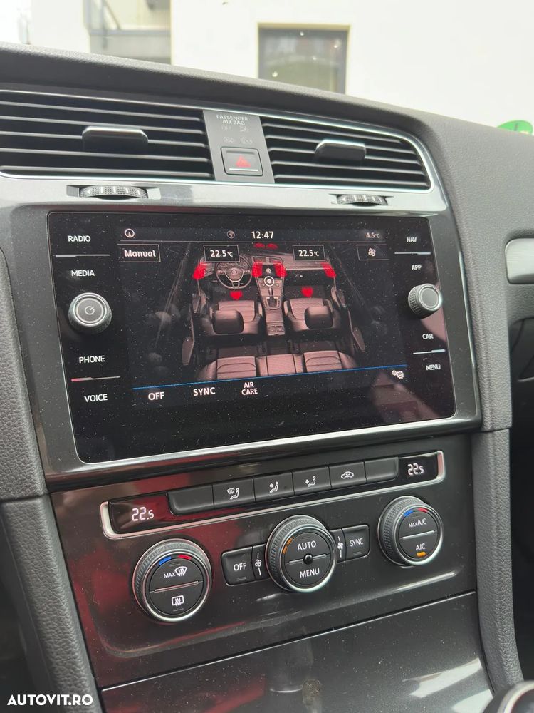 Volkswagen Golf 1.6 TDI Highline - 19