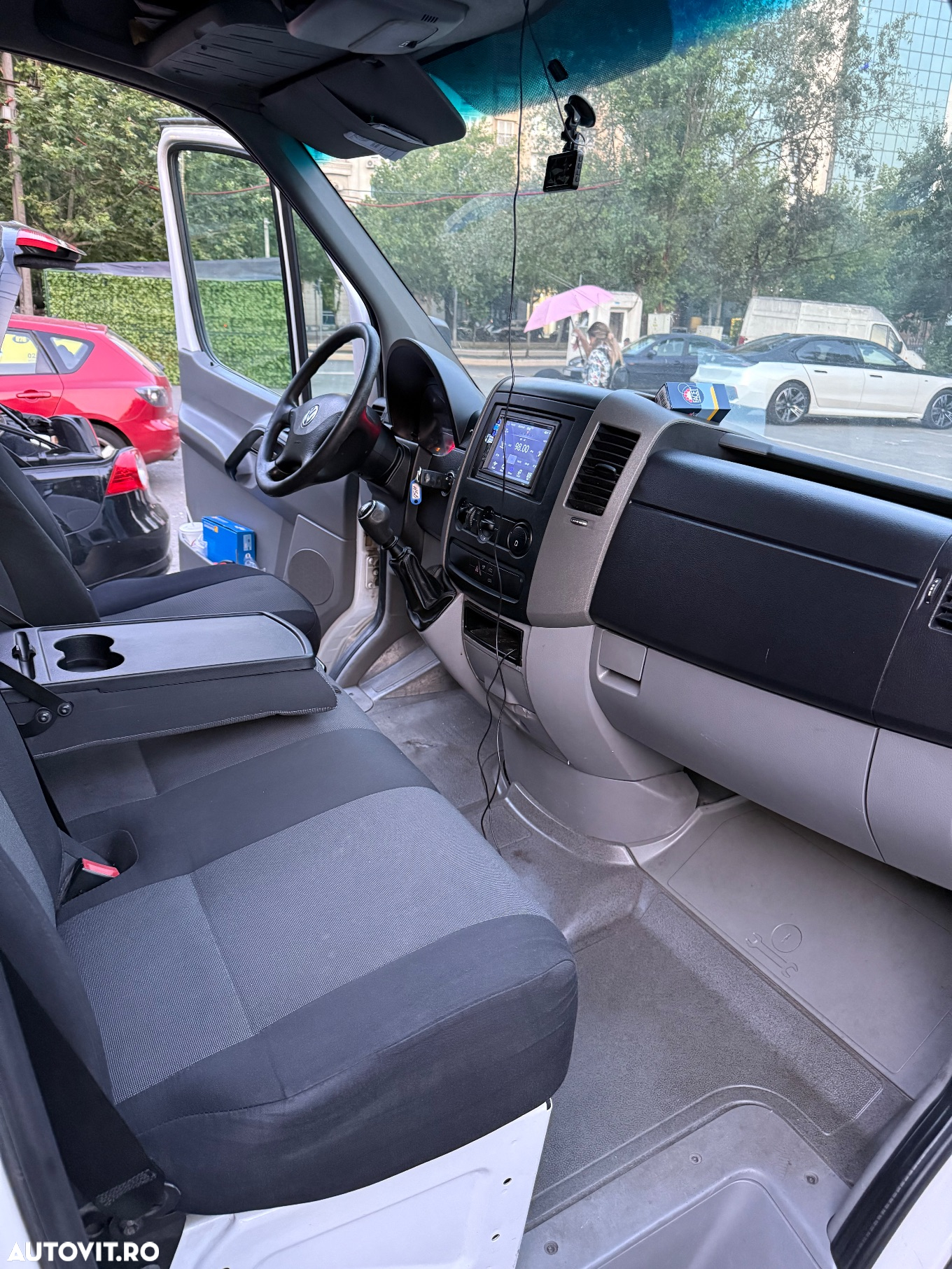 Volkswagen Crafter 2017 VW 2.0 140cai Unic Proprietar de Noua Km Reali Carte Service Istoric Complet Stare buna Fără rugina Duba Autoutilitara NU Sprinter - 6