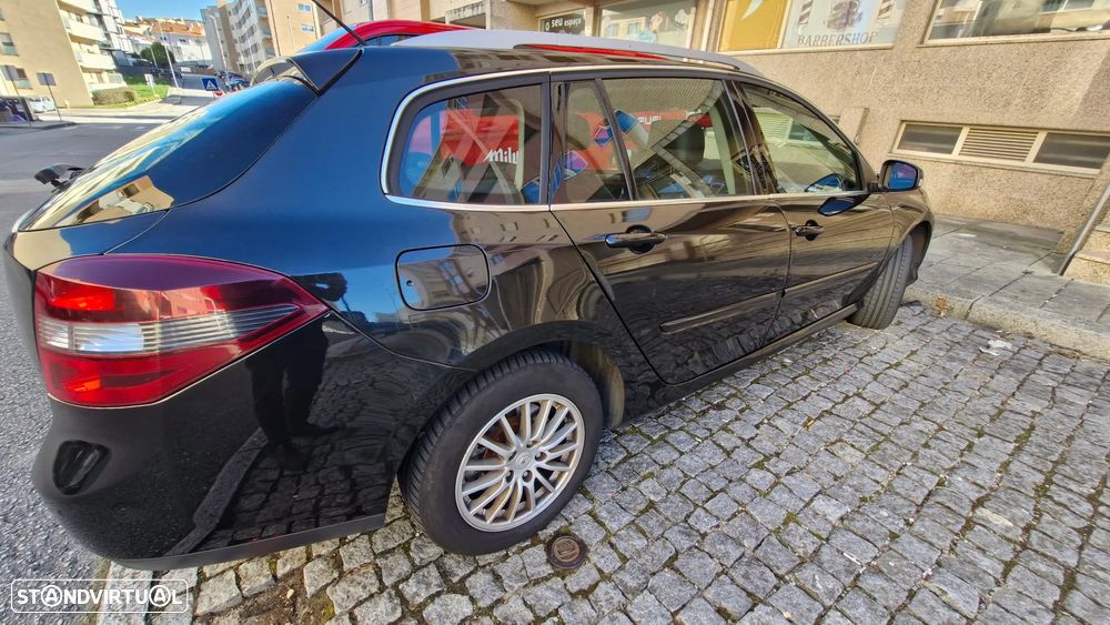 Renault Laguna Break 1.5 dCi Dynamique S - 4