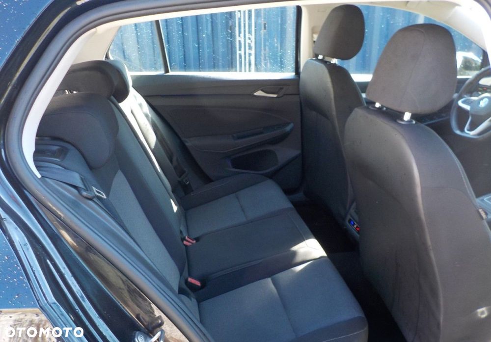 Volkswagen Golf - 16
