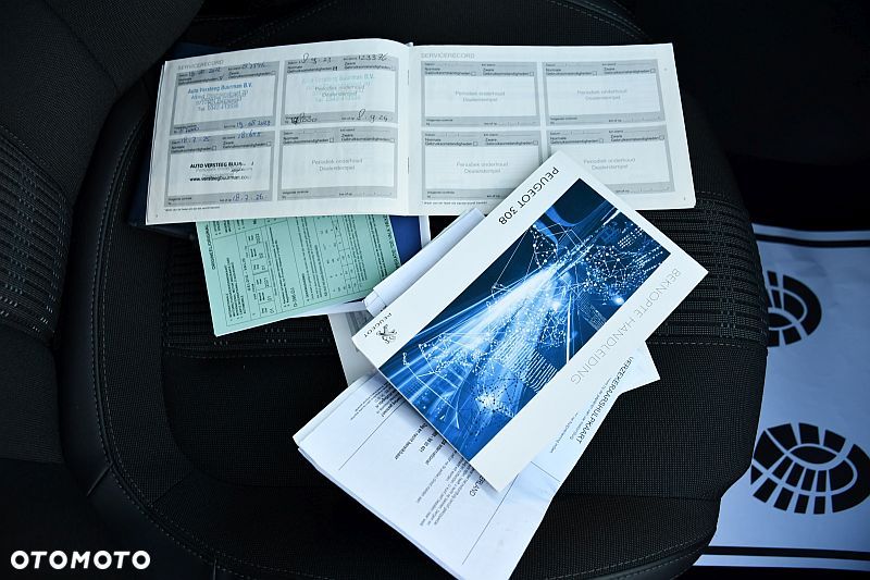 Peugeot 308 BlueHDi 130 EAT8 Stop & Start Allure Pack - 37