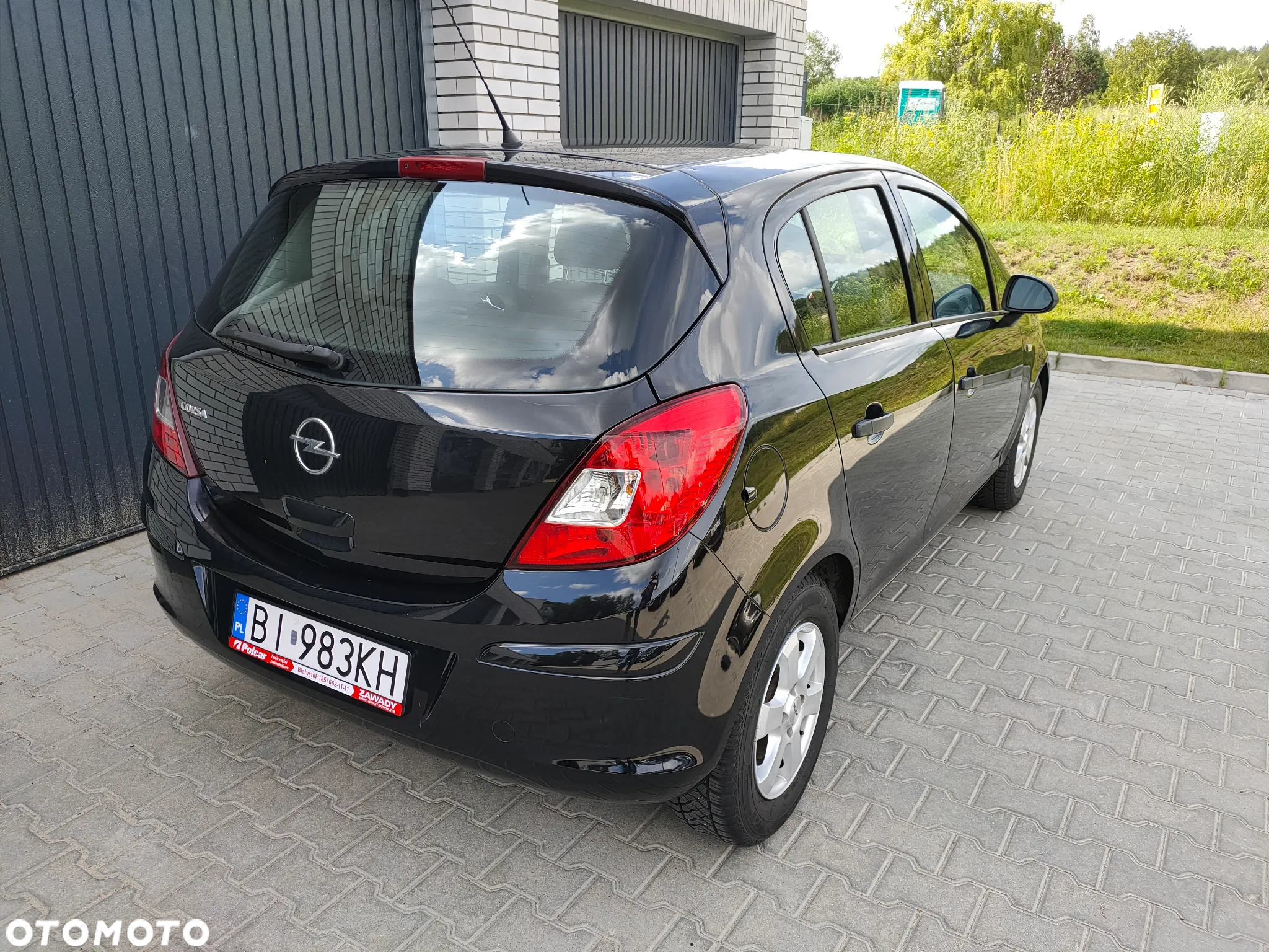 Opel Corsa 1.4 16V Active - 4