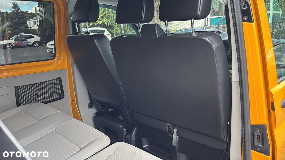 Volkswagen Transporter - 25