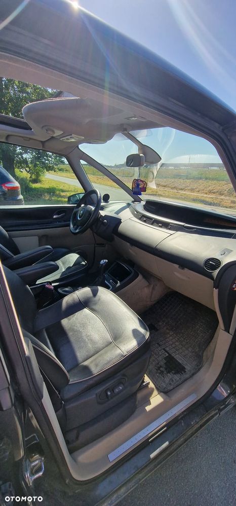 Renault Espace 3.0 dCi Initiale - 9