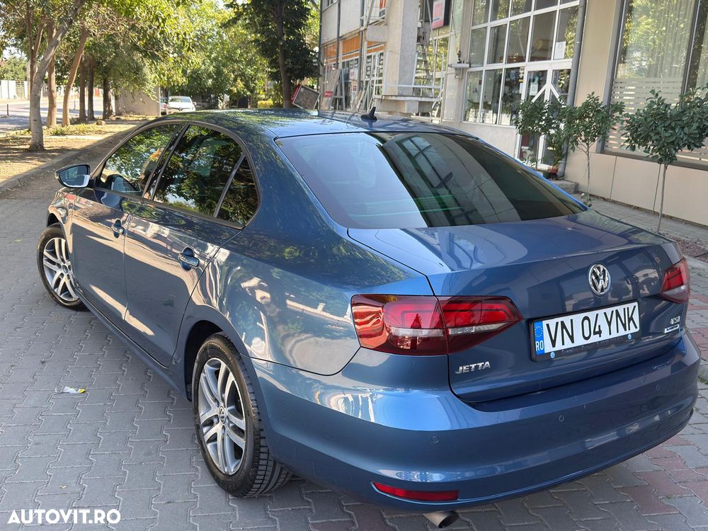 Volkswagen Jetta 1.2 TSI Comfortline - 2