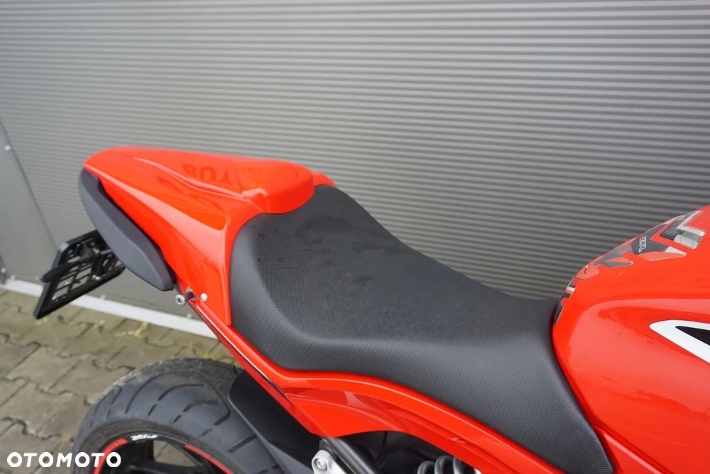 Honda CBR - 25