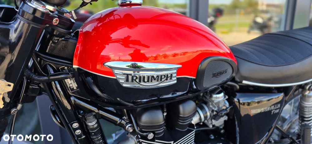Triumph Bonneville - 31