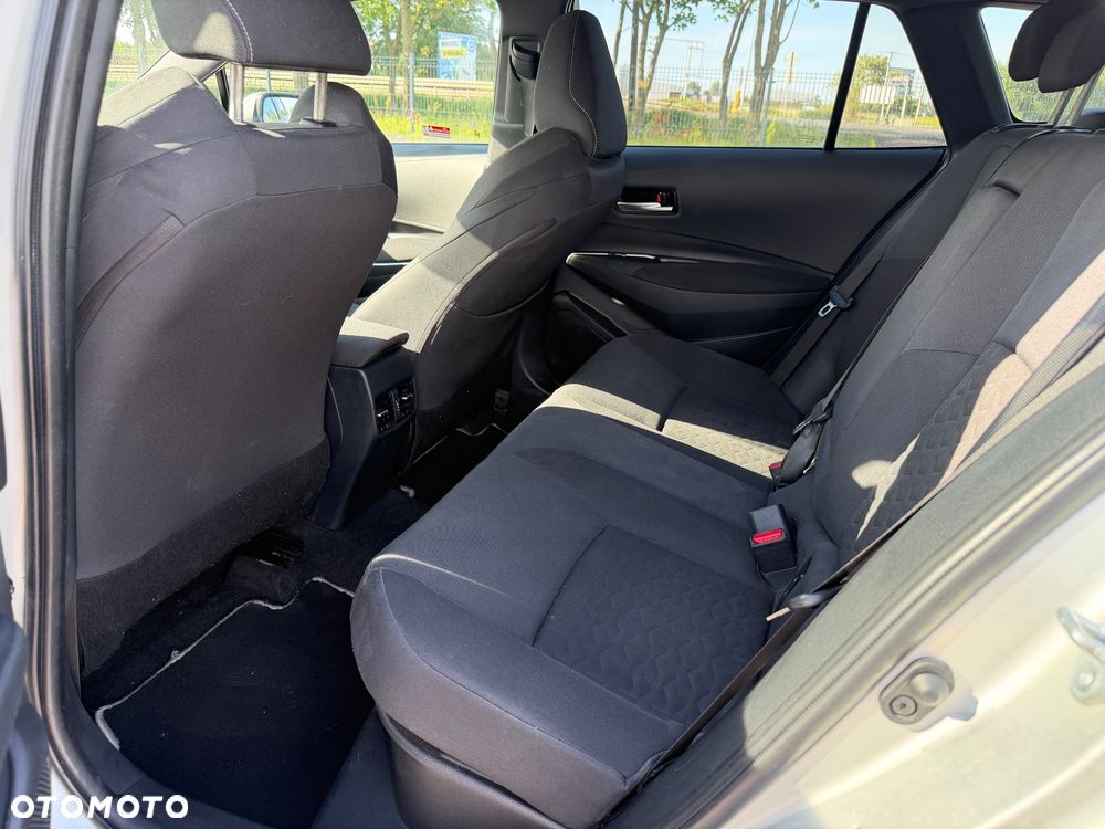 Toyota Corolla - 10