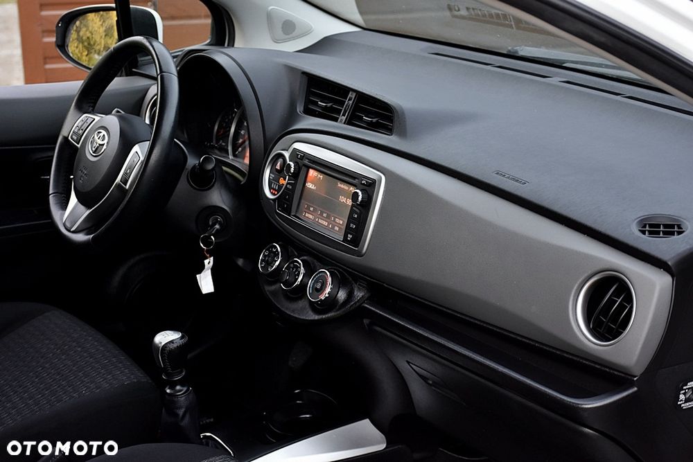 Toyota Yaris 1.33 Sol - 25