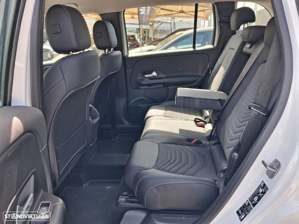 Mercedes-Benz GLB 180 d Progressive - 32