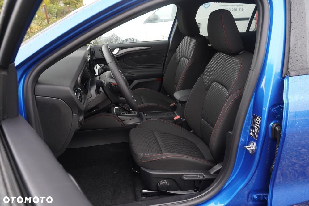 Ford Focus 1.0 EcoBoost mHEV ST-Line X - 11