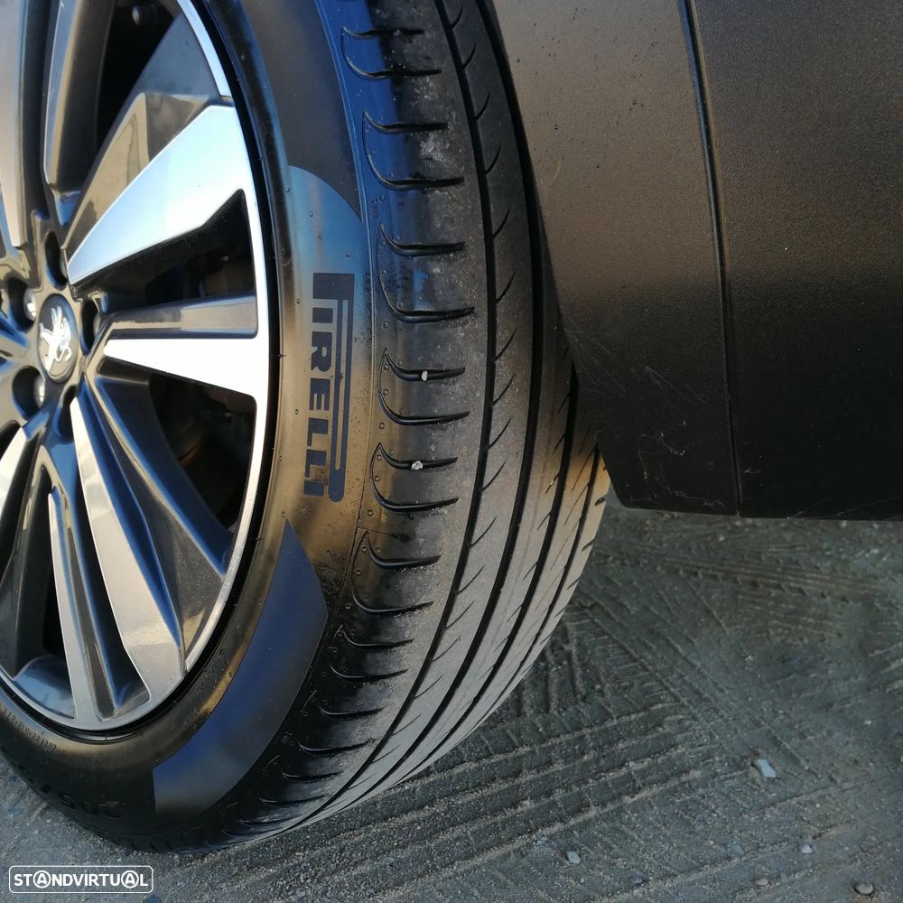 Peugeot 5008 BlueHDI 130 EAT8 GT - 16