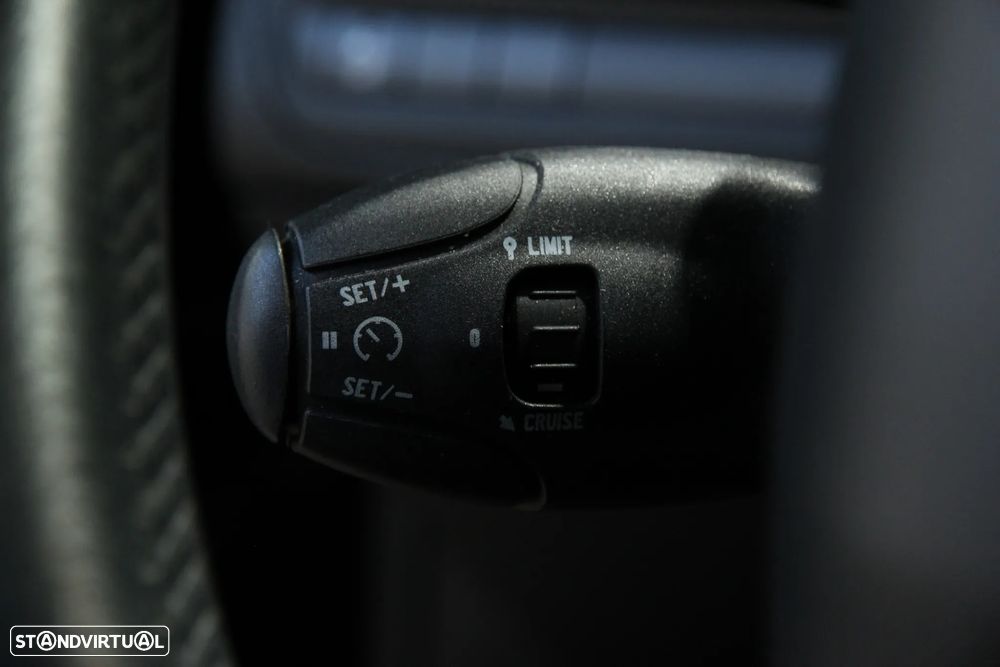Peugeot 208 1.2 PureTech Style - 20
