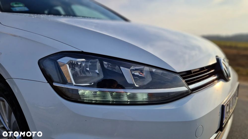 Volkswagen Golf 1.4 TSI BMT Comfortline - 16