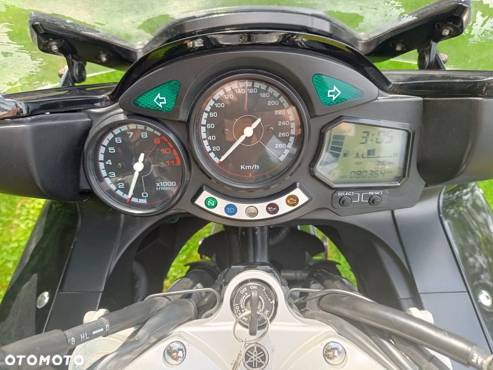 Yamaha FJR - 3