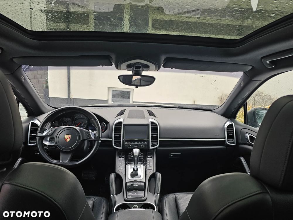 Porsche Cayenne Platinum Edition - 9