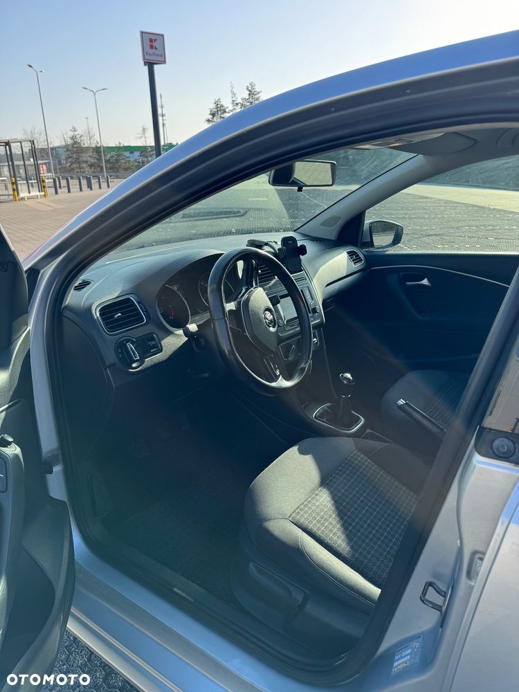 Volkswagen Polo 1.4 TDI Comfortline - 10
