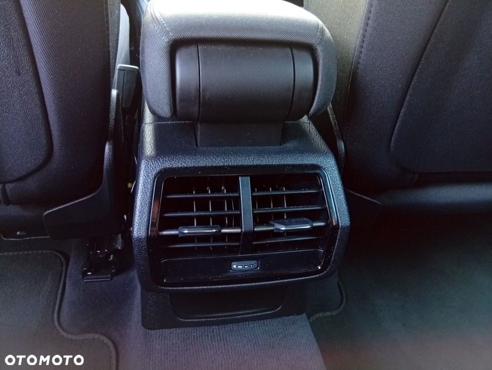 Audi Q3 Sportback - 13