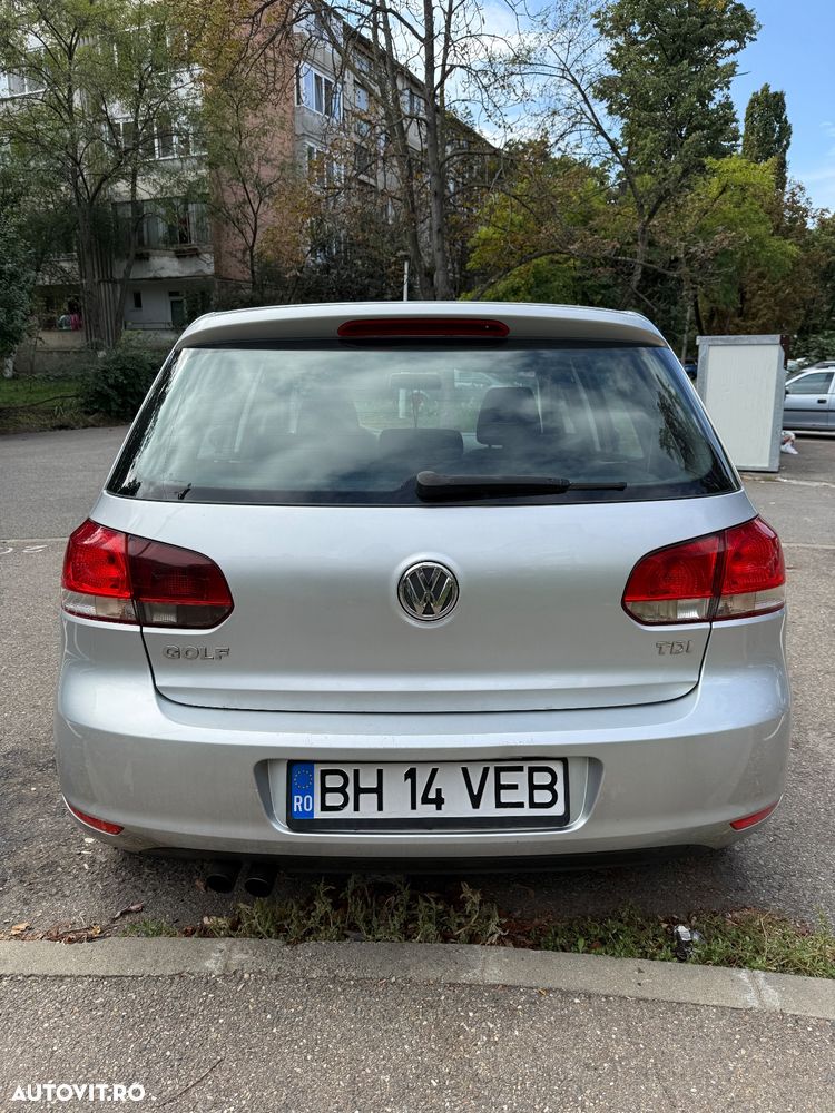 Volkswagen Golf 2.0 TDI Highline - 4