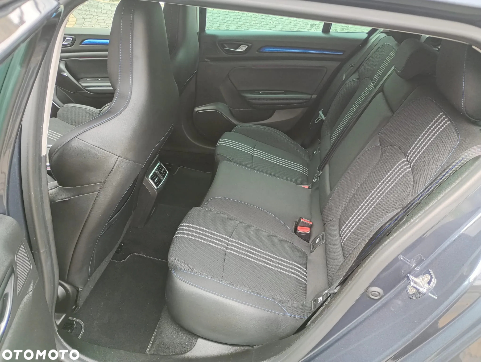 Renault Megane Grandtour ENERGY TCe 205 EDC GT - 32